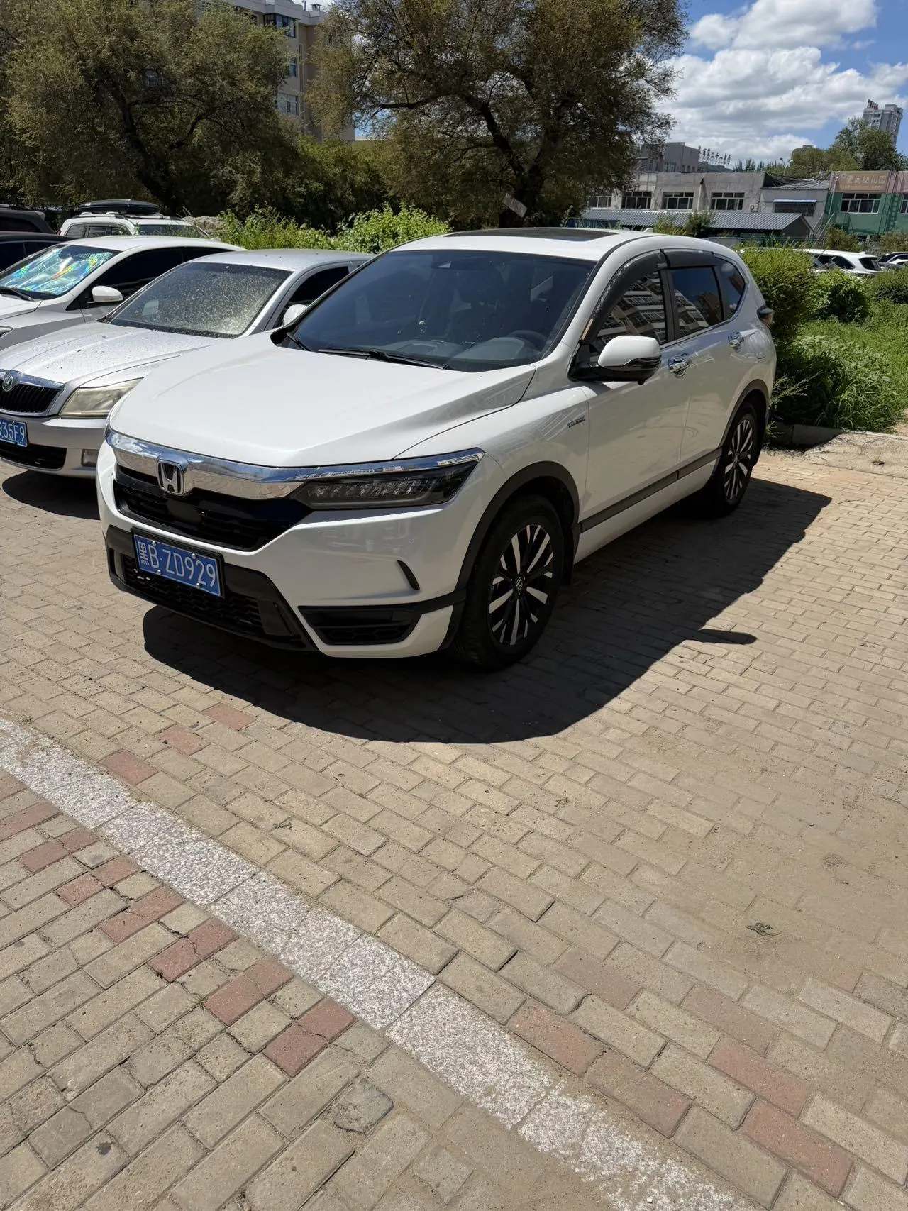 打开图片灯箱:Honda 2021 Haoying Hybrid 2.0 Stepless Two-Drive Sharp Elite Automatic Gear