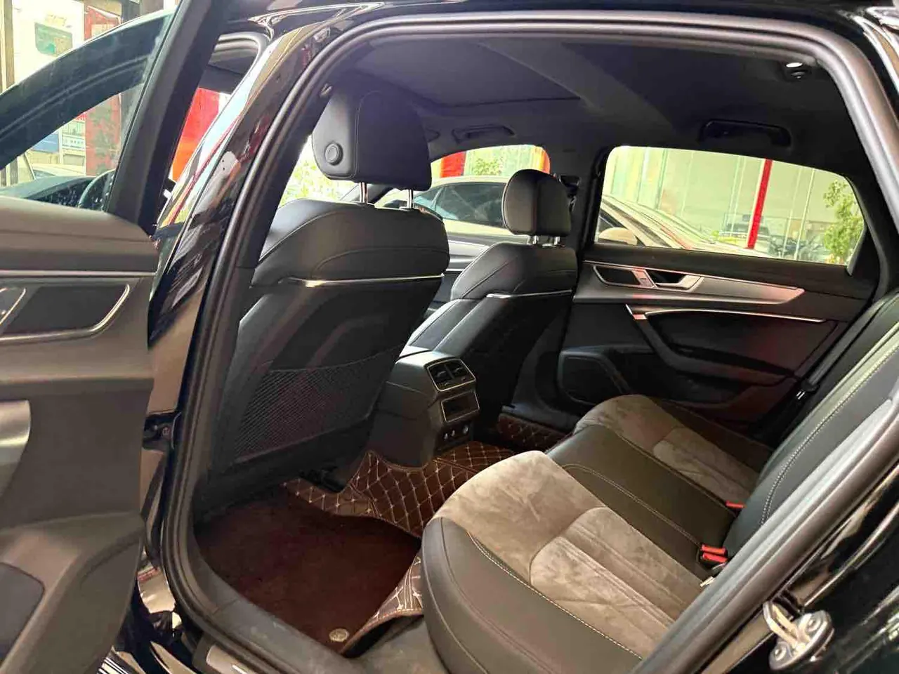 Audi 2022 A6L 2.0TFSI 40TFSI Deluxe Dynamic Automatic 10