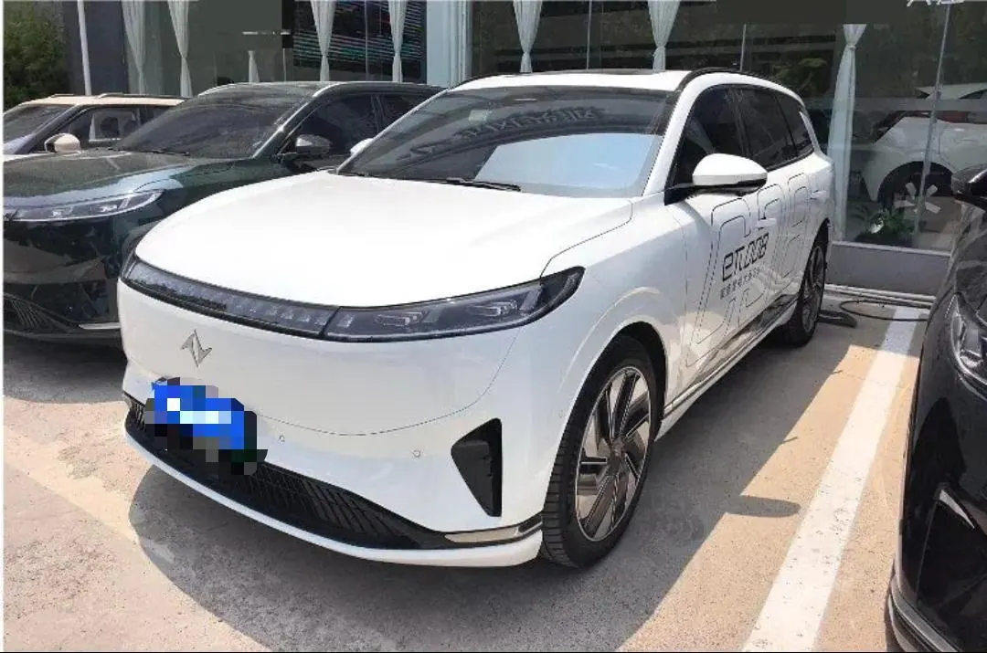 Open image lightbox: Yi Pai 2025 E π 008 210Ultra Smart Driving Edition 5-seat Automatic Gear