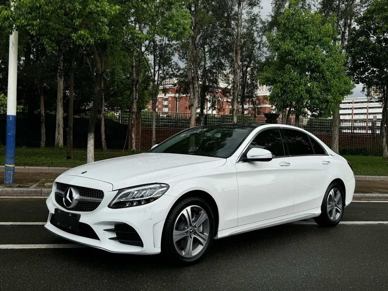 Mercedes Benz Class C 2020 C 260 L 48V 1.5T Sports Edition (Modified) Automatic Gear - View 1