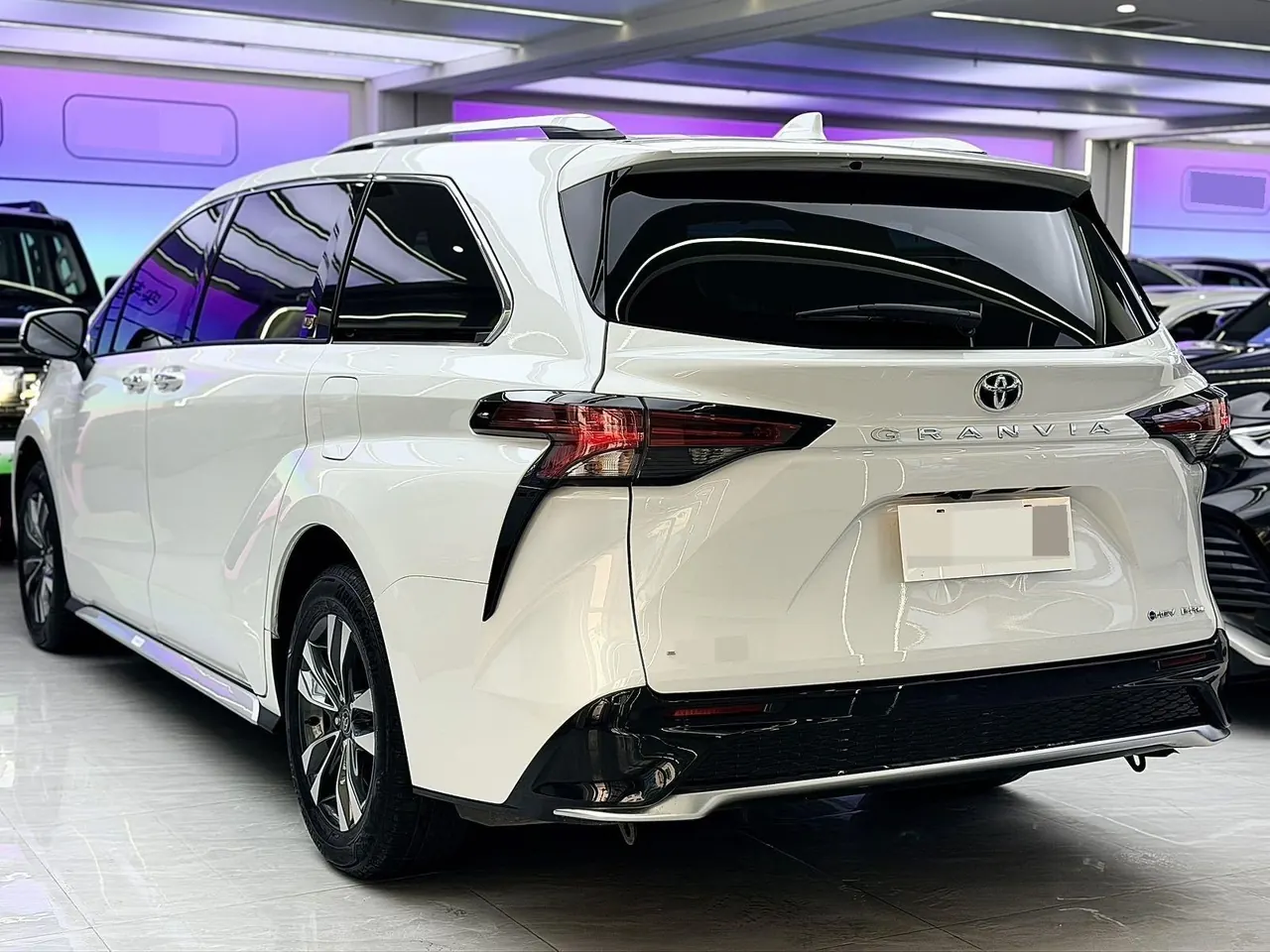 Toyota 2026 Grevia HYBRID 2.5 Stepless Zunjue MAX Four-wheel Drive Automatic Gear 8