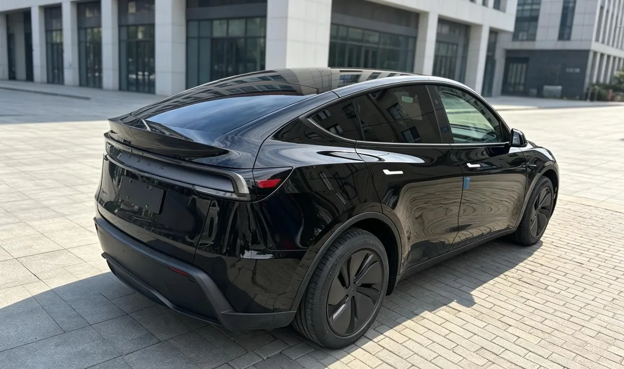 Tesla 2026 Model Y long endurance all-wheel drive version automatic transmission 2
