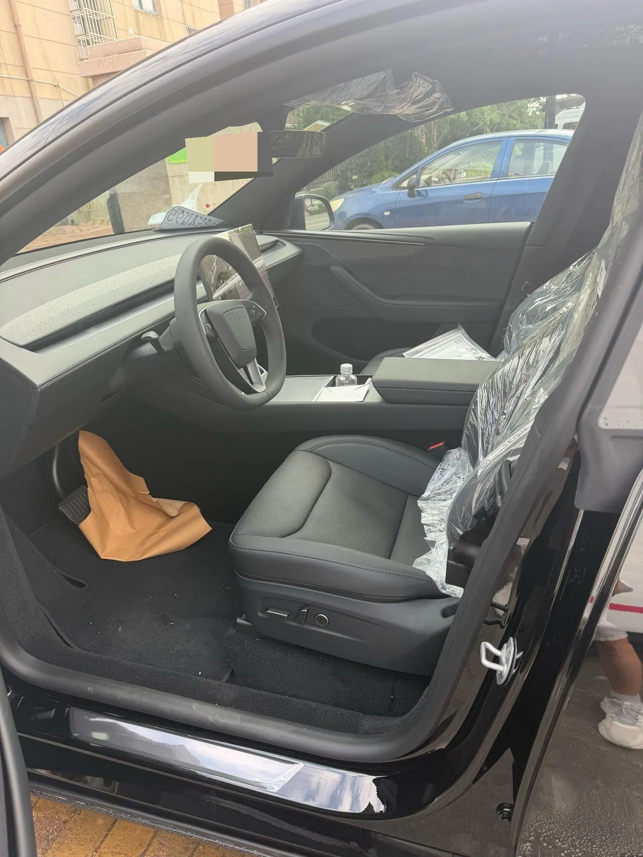 Tesla 2026 Model Y long endurance all-wheel drive version automatic transmission 9