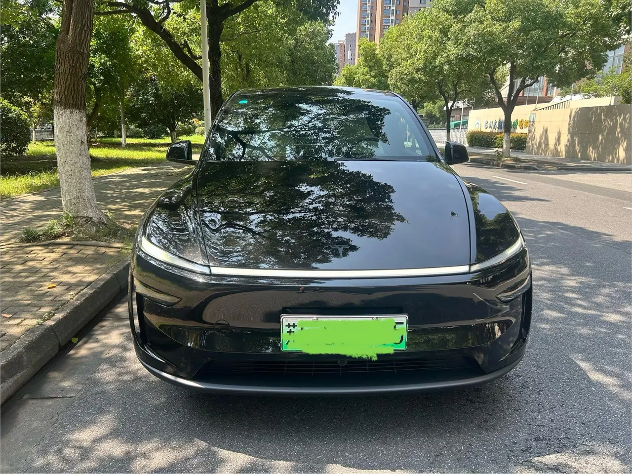 Tesla 2025 Model Y L Long Endurance All-Wheel Drive Automatic Transmission 2