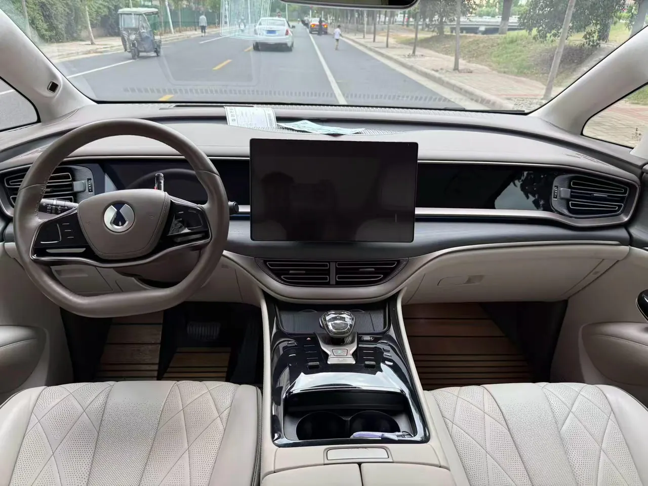 Denza 2022 Denza D9 DM-i 1.5T stepless 970 four-wheel drive flagship automatic gear 5