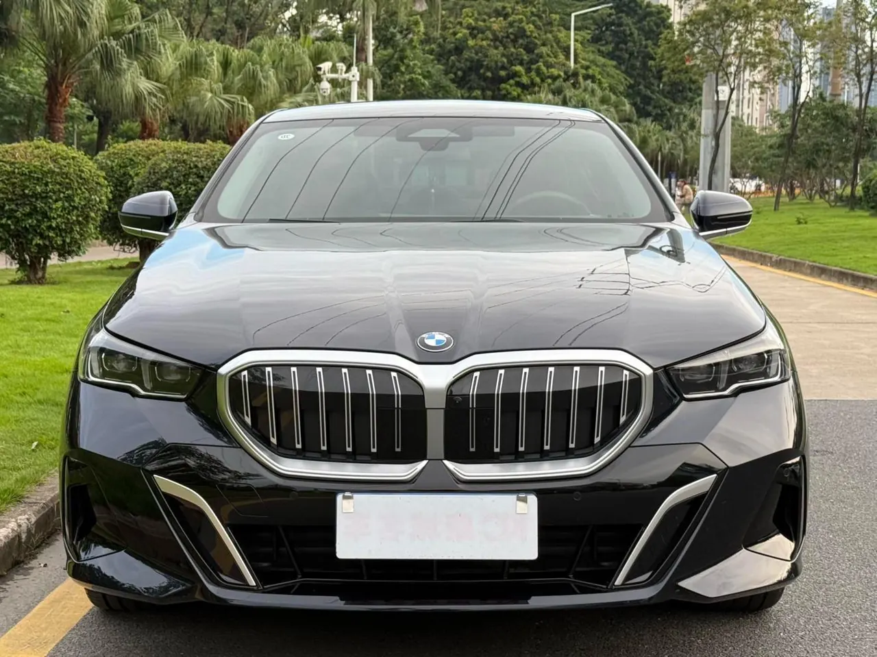 BMW 5 Series 2024 model 530Li 48V 2.0T Leading Edition M Sport Package Automatic 2