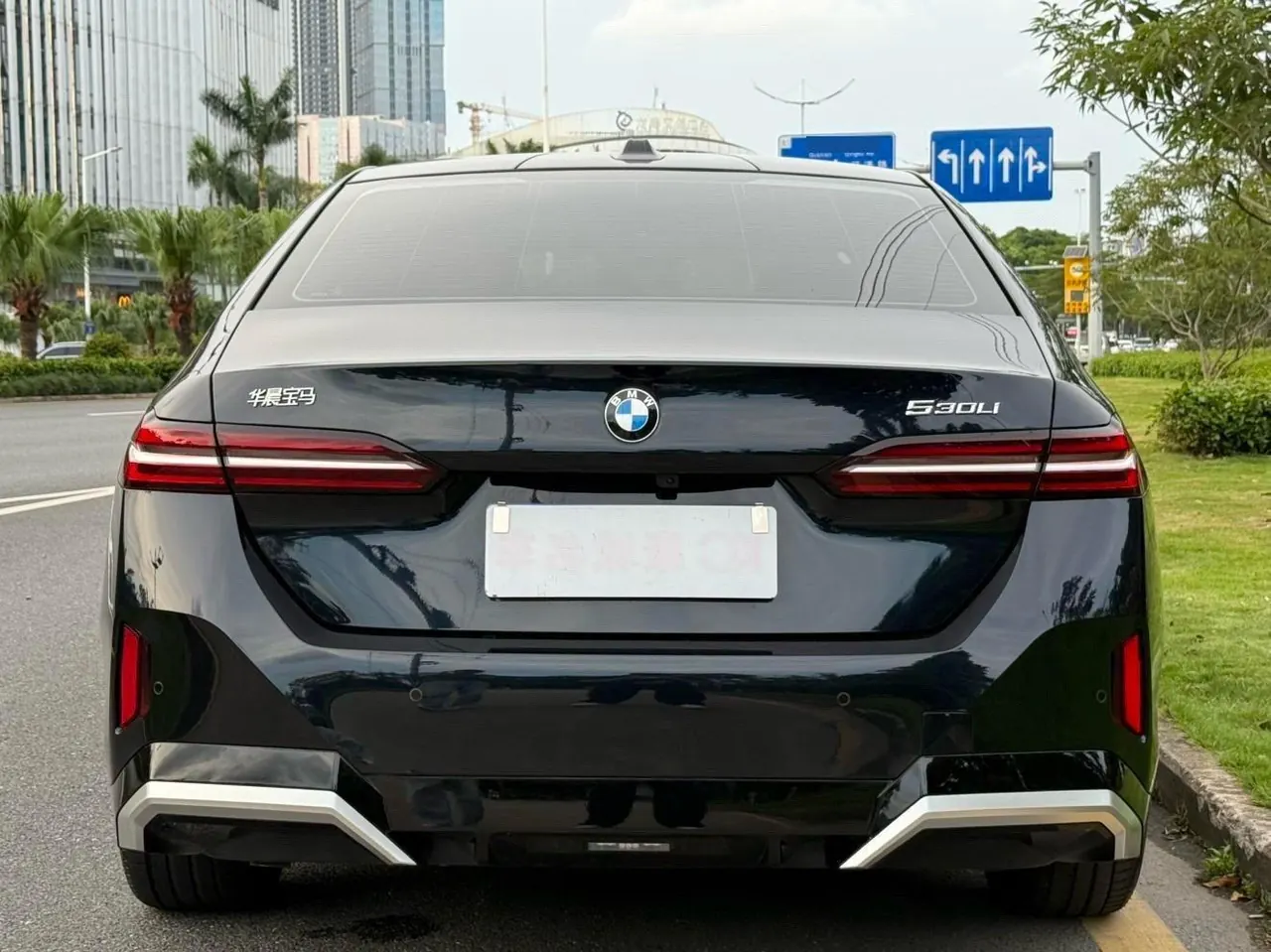 BMW 5 Series 2024 model 530Li 48V 2.0T Leading Edition M Sport Package Automatic 4