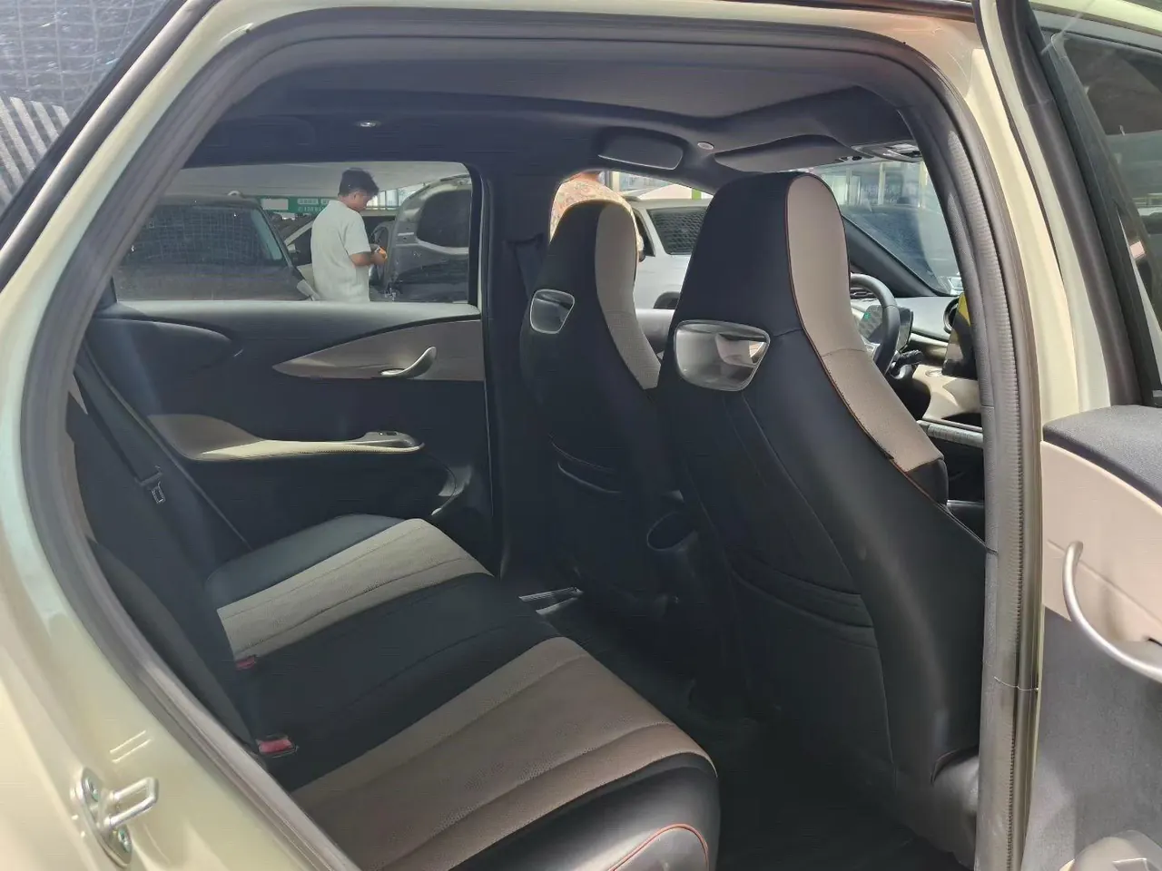 BYD 2025 Dolphin 420km Fashion Edition Automatic 8