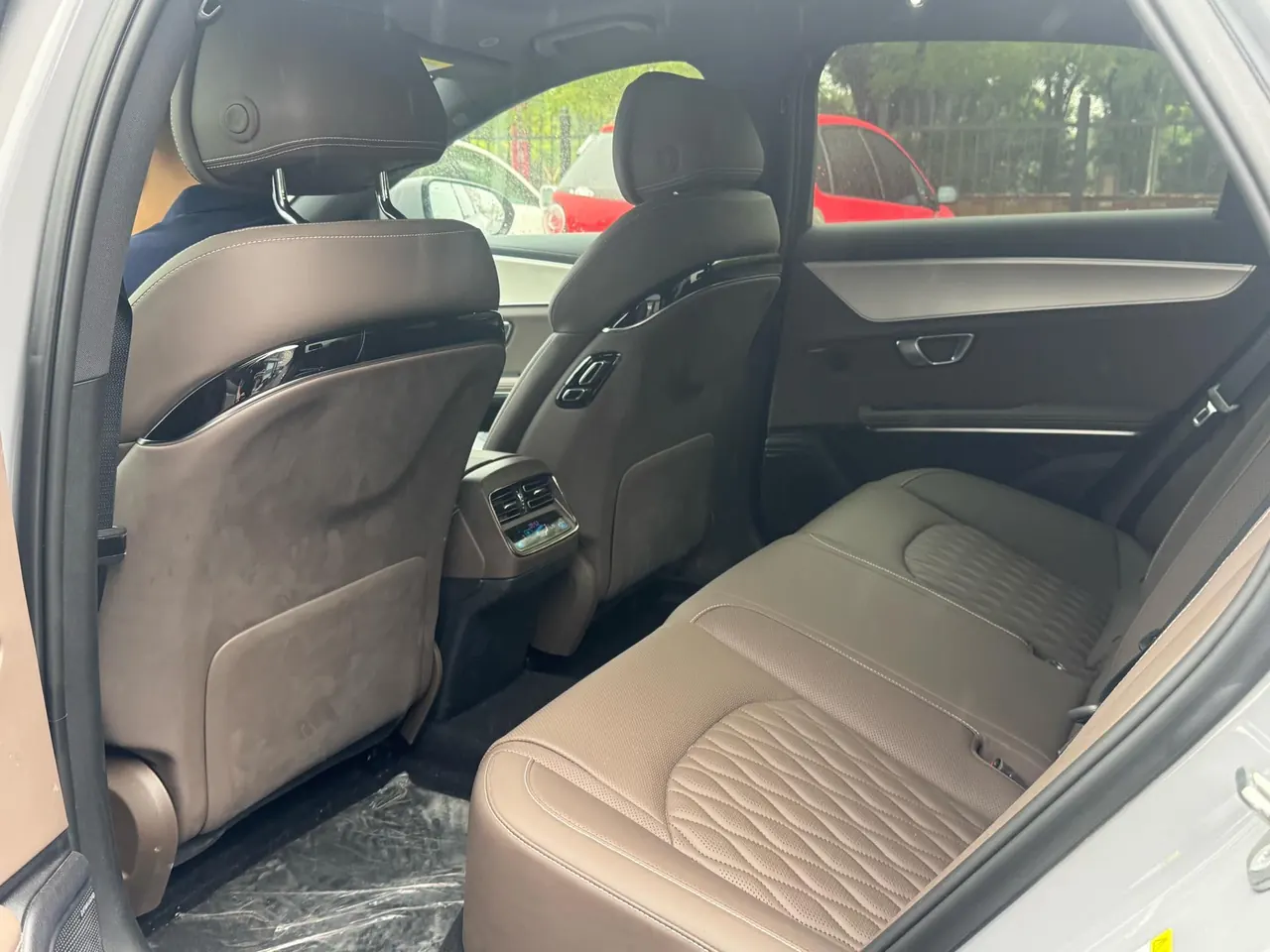 BYD 2025 Han DM-i 1.5T stepless smart driving version 125KM honorable automatic gear 5