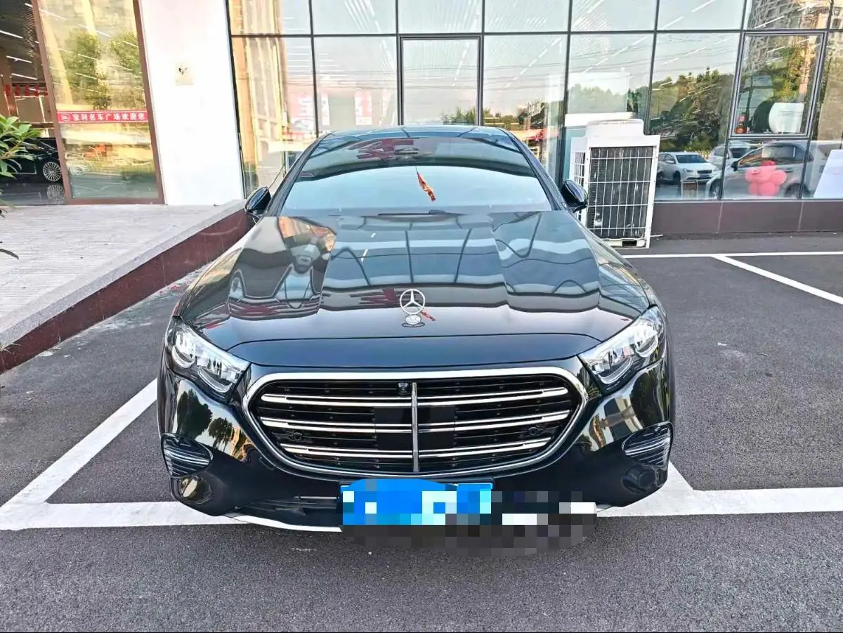 Mercedes Benz E Class 2026 E 260 L 48V 2.0T Classic Automatic Gear 4