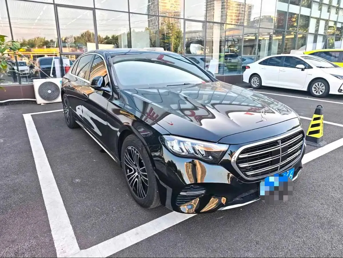 Mercedes Benz E Class 2026 E 260 L 48V 2.0T Classic Automatic Gear 5