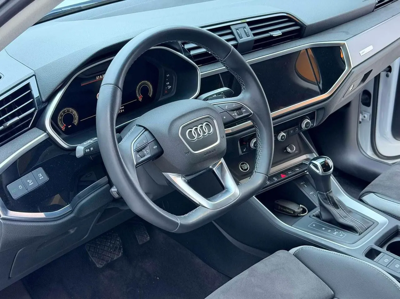 Audi 2023 Q3 1.4TFSI 35TFSI Fashion Dynamic Automatic 10