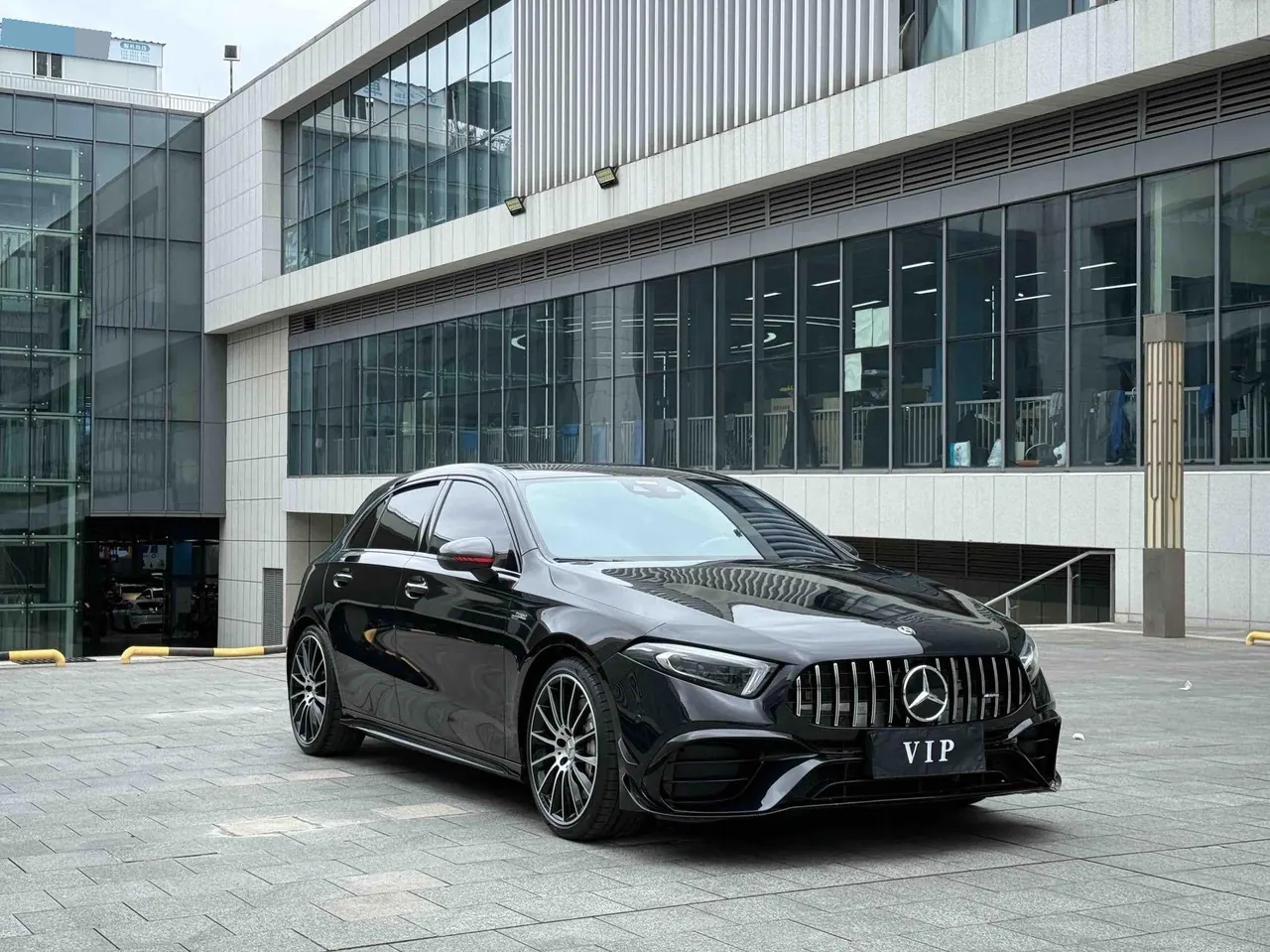 Mercedes Benz Class A AMG (Imported) 2022 A 35 AMG 4MATIC 2.0T (Modified) Automatic Gear 3