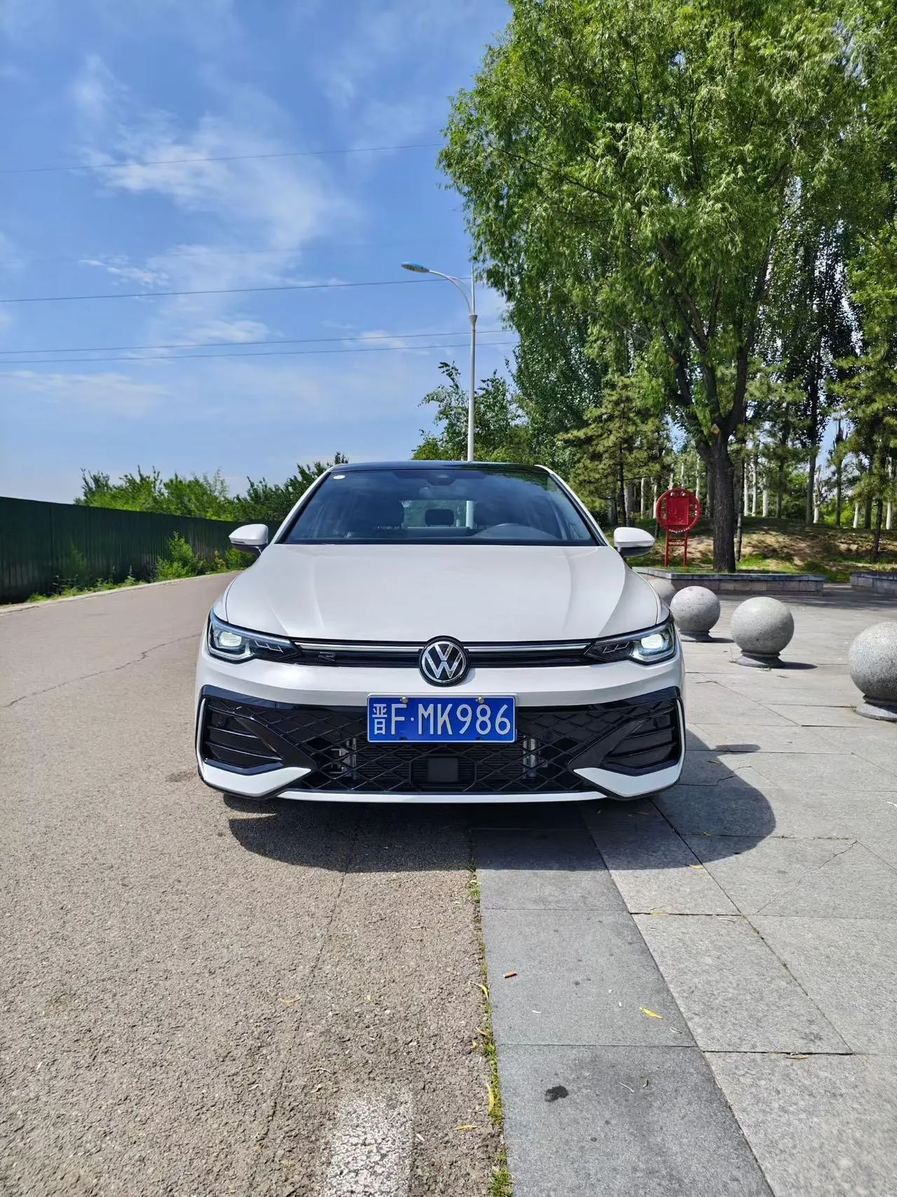 Volkswagen 2025 Golf 8 R-Line 1.5TSI 300TSI (Modified) Automatic Gear 5