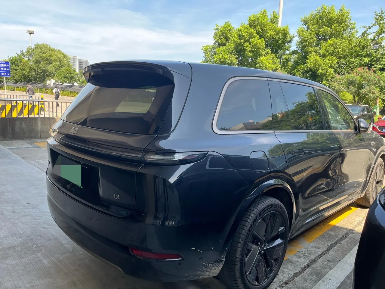 Li 2025 L9 Ultra Smart Refresh Edition Automatic Transmission 7