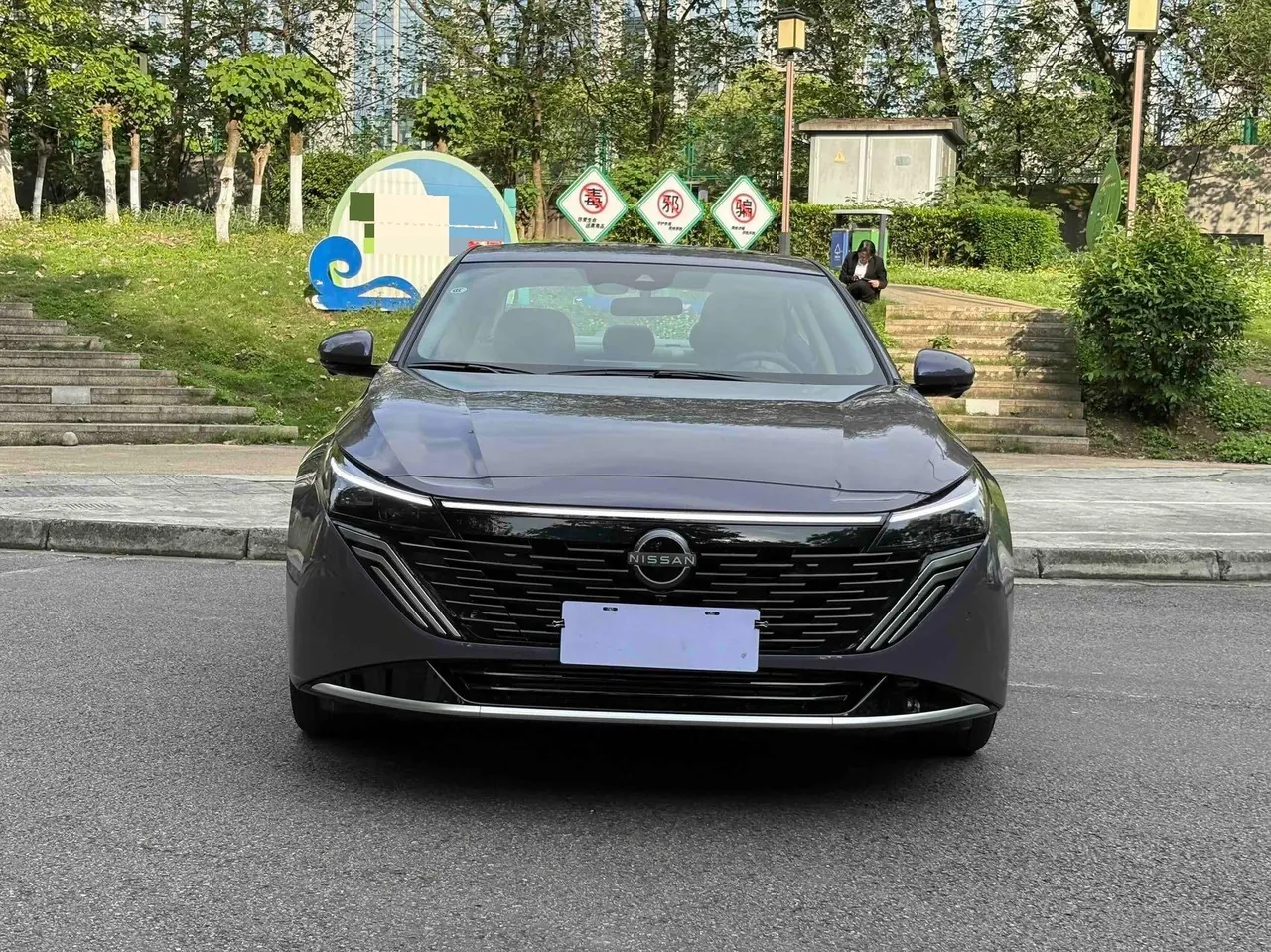 Nissan 2026 Teana 2.0T Stepless Hongmeng Cockpit Flagship Automatic Gear 2