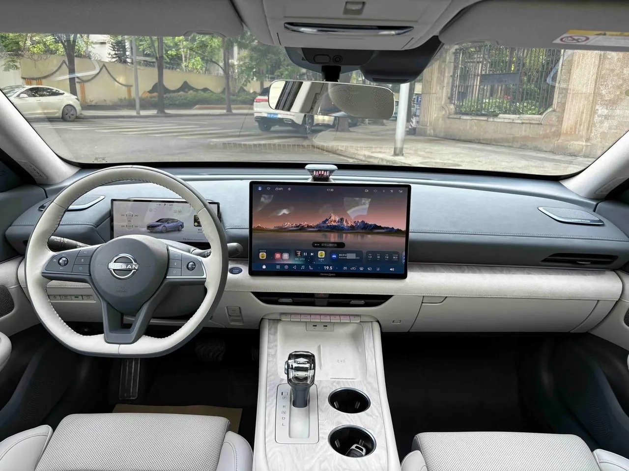 Nissan 2026 Teana 2.0T Stepless Hongmeng Cockpit Flagship Automatic Gear 6