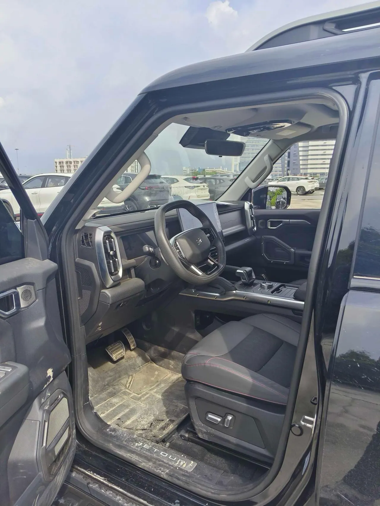 Jetour 2024 Traveler 2.0T Four-Wheel-Drive Cross-Country PRO Entertainment Version Automatic Transmission 2