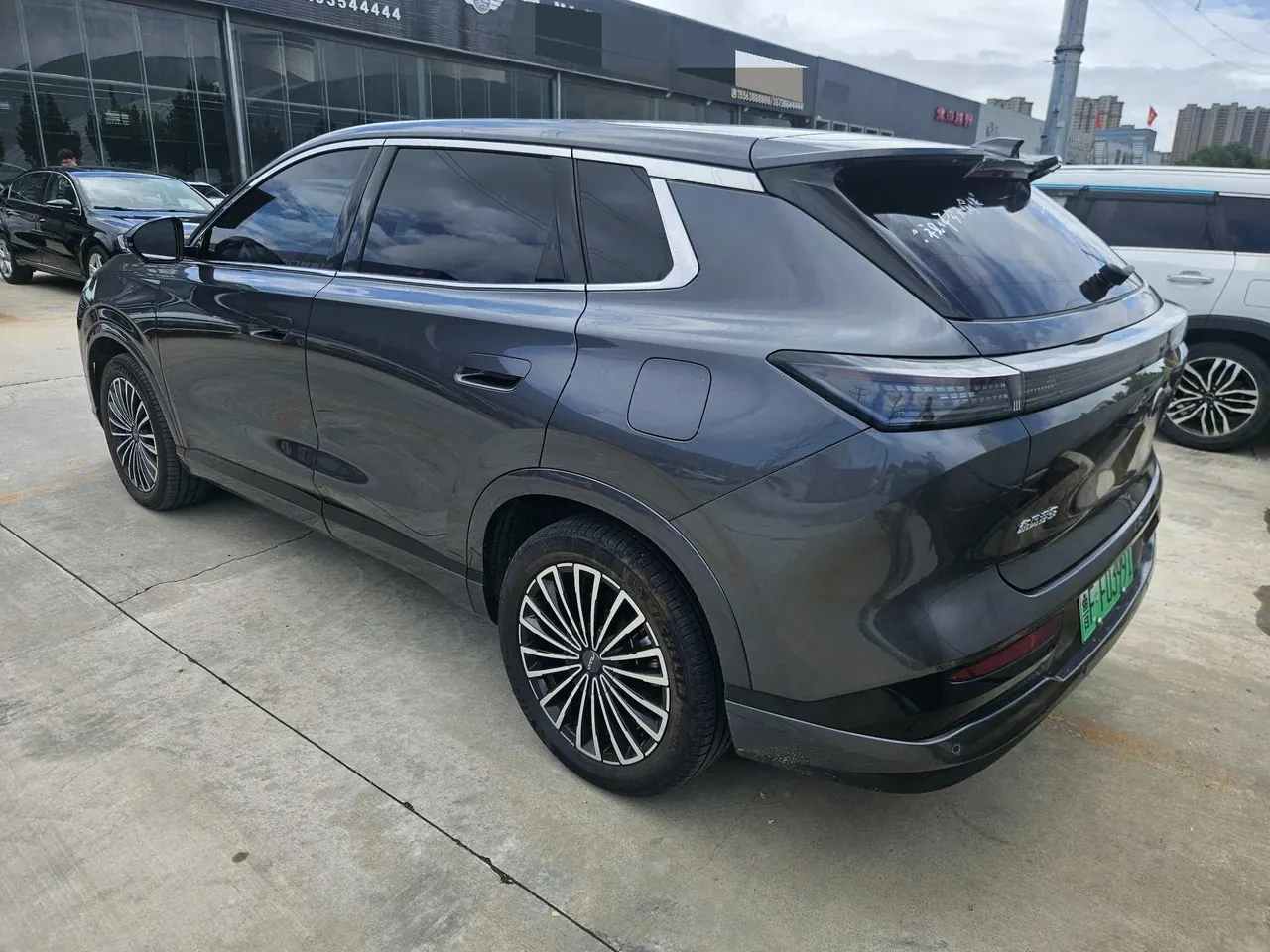 Aeolus 2025 L8 1.5T 185KM Dream Edition Automatic Gear 4