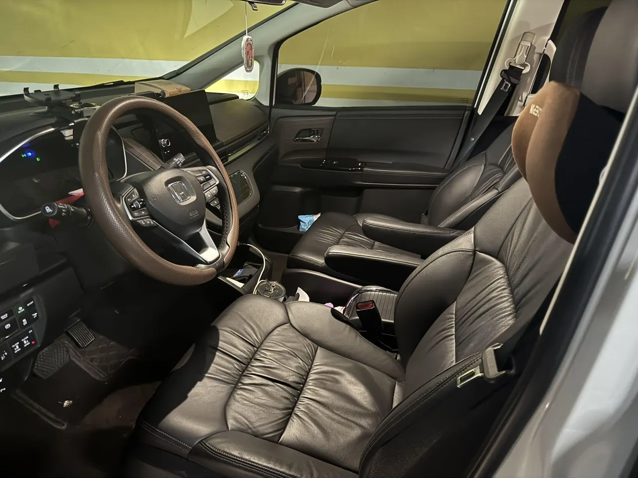 Honda 2024 Odyssey Hybrid 2.0 Stepless Sharp and Glory Edition Automatic Gear 6