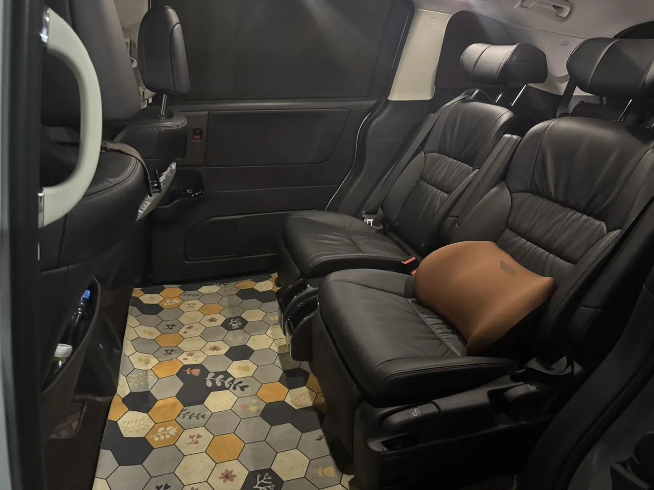 Honda 2024 Odyssey Hybrid 2.0 Stepless Sharp and Glory Edition Automatic Gear 7