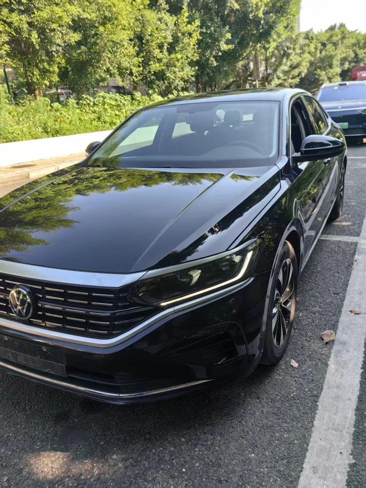 Volkswagen 2023 Passat 1.4TSI 280TSI Elite Edition Automatic - View 1