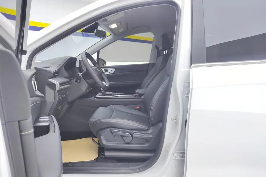 WuLing 2022 Jiachen 1.5T Stepless Smart Luxury Automatic Gear 4