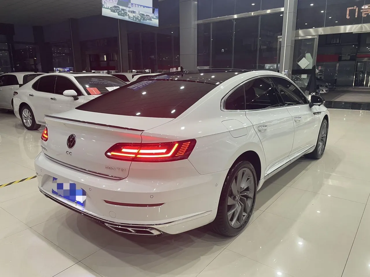 Volkswagen 2024 CC 2.0TSI 380TSI eye-catching automatic gear 13
