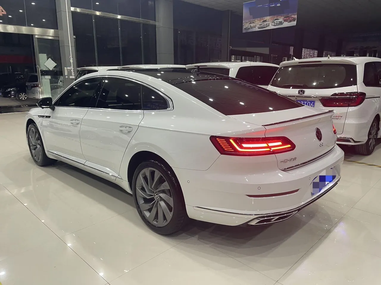 Volkswagen 2024 CC 2.0TSI 380TSI eye-catching automatic gear 14