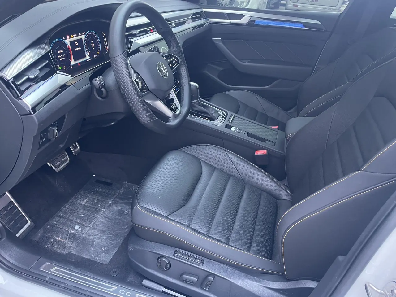 Volkswagen 2024 CC 2.0TSI 380TSI eye-catching automatic gear 8