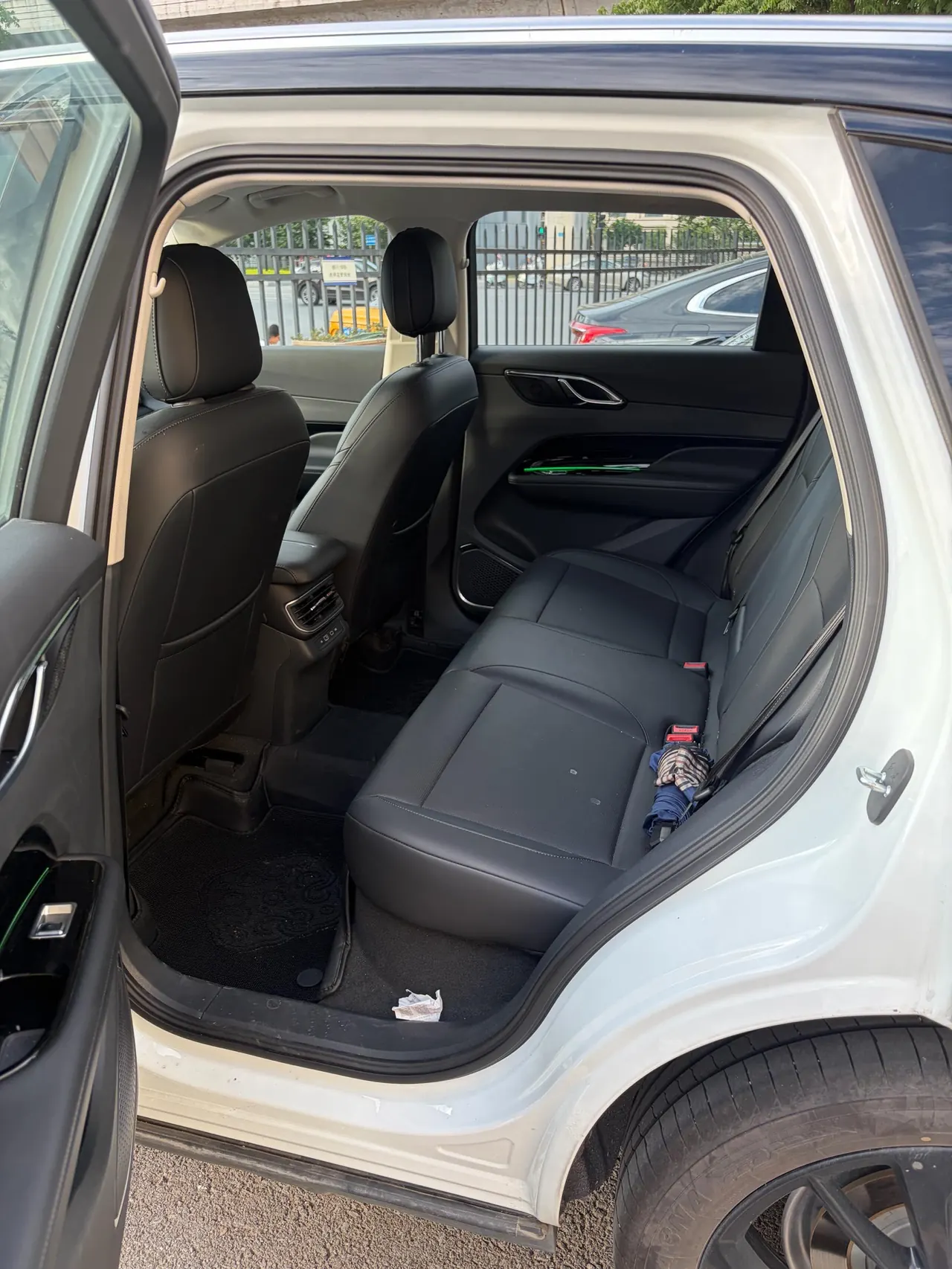 HongQi 2024 HS3 PHEV 1.5T 115km Strong Edition Automatic Gear 5