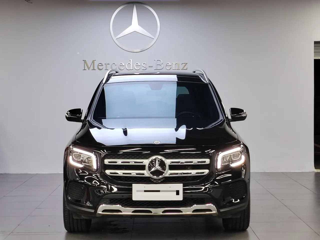 Mercedes Benz 2023 GLB 220 2.0T Dynamic Automatic 18