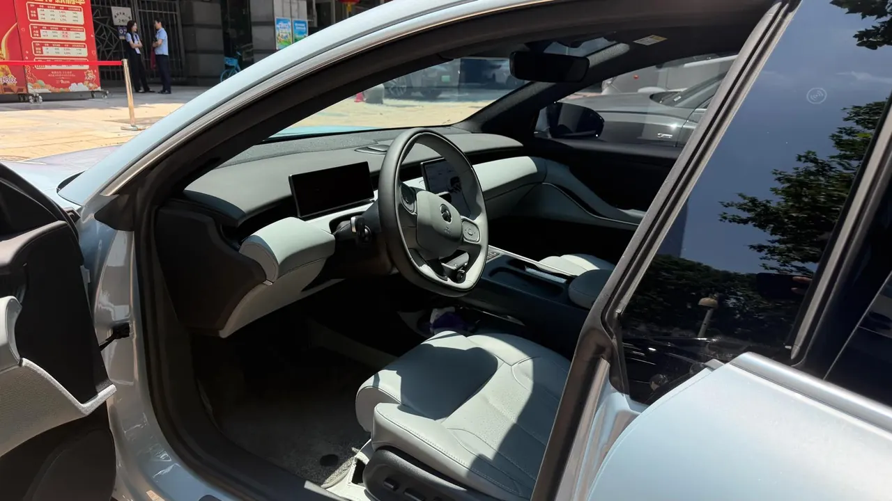 NIO 2024 ET5T 75kWh Touring automatic 5