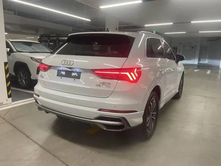 Audi 2023 Q3 1.4TFSI 35TFSI Aggressive Dynamic Automatic 2