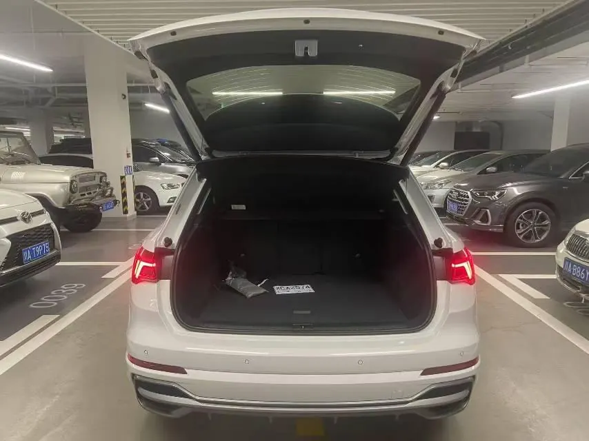 Audi 2023 Q3 1.4TFSI 35TFSI Aggressive Dynamic Automatic 4