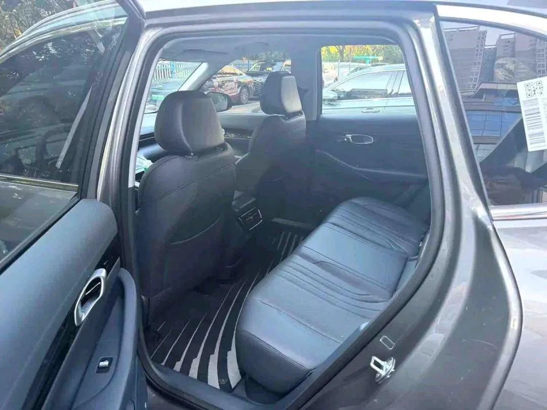 Geely Galaxy 2026 E 5 610km Discovery Edition Automatic Gear 4