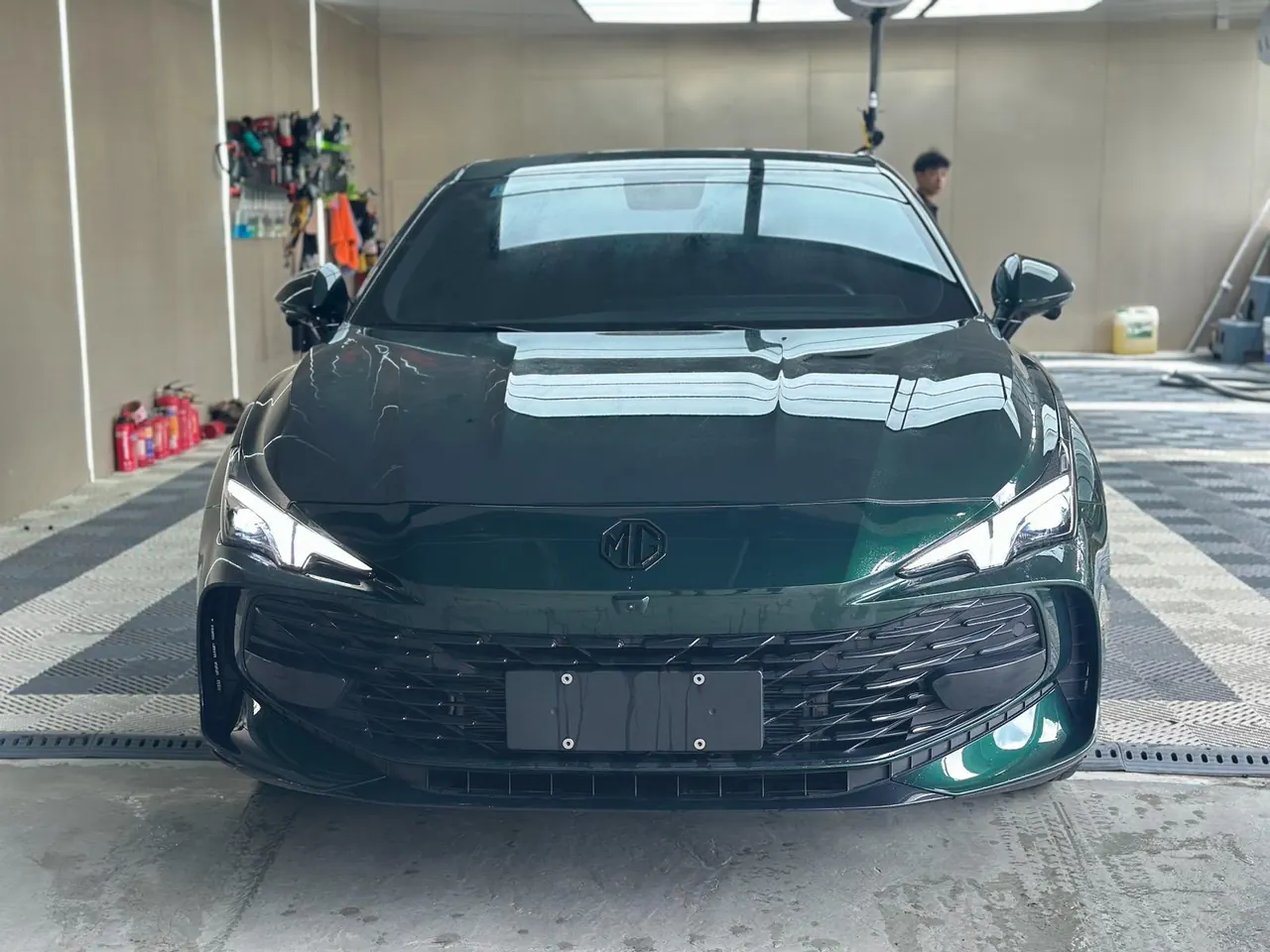 MG 2025 MG7 1.5T 300 Deluxe Edition Automatic Gear 2