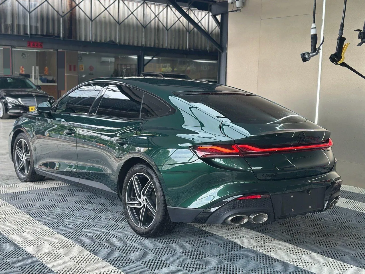 MG 2025 MG7 1.5T 300 Deluxe Edition Automatic Gear 7