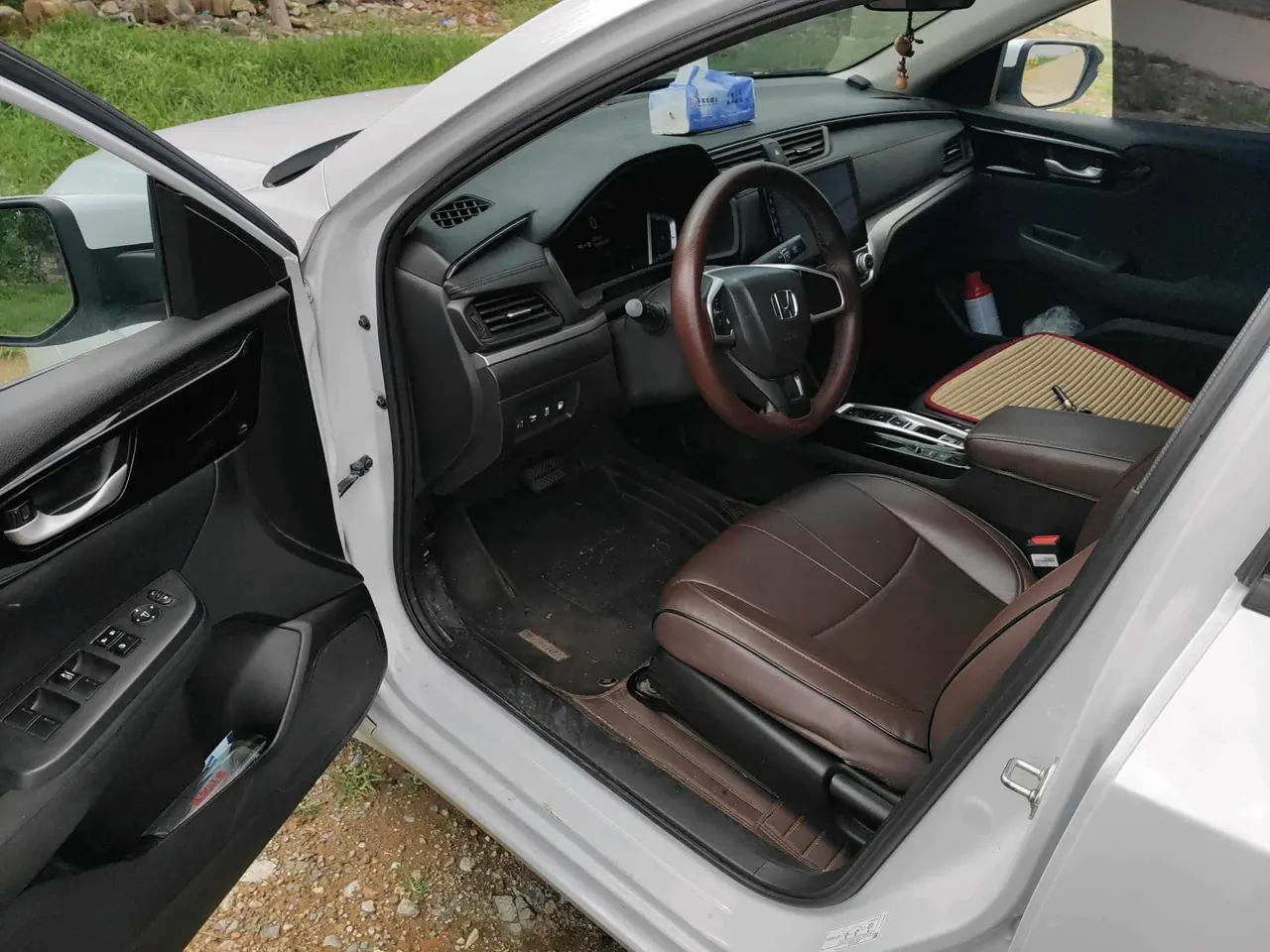 Honda 2022 hybrid 1.5 stepless sharp and clean version of automatic gear 2