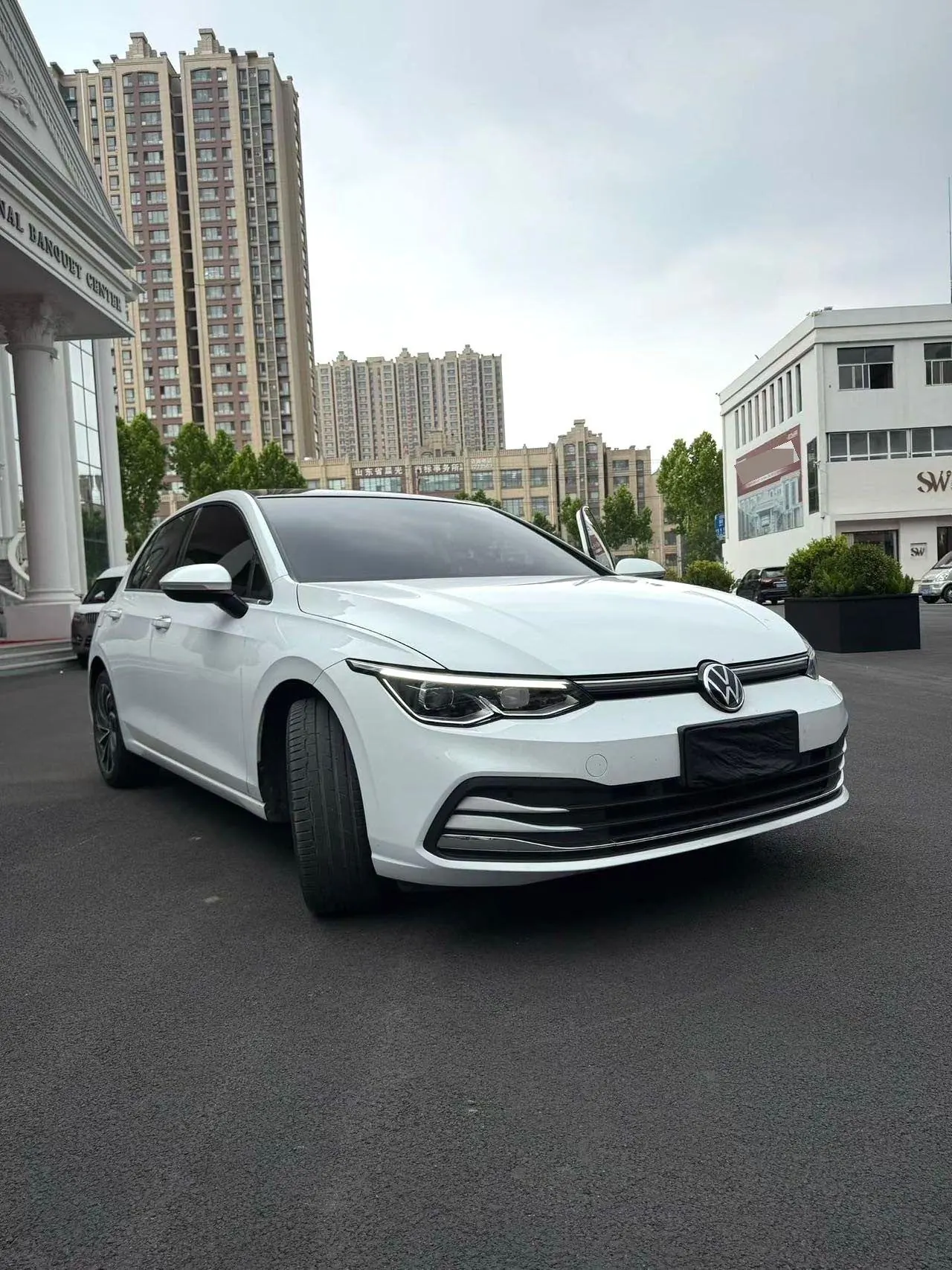 Volkswagen 2023 Golf 8 PRO 1.4TSI 280TSI Automatic 2