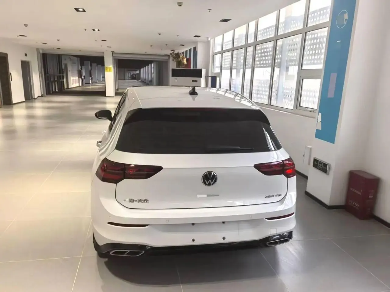 Volkswagen 2023 Golf 8 R-Line 1.4TSI 280TSI (Modified) Automatic Gear 3