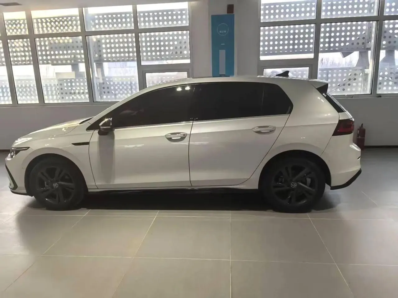 Volkswagen 2023 Golf 8 R-Line 1.4TSI 280TSI (Modified) Automatic Gear 4