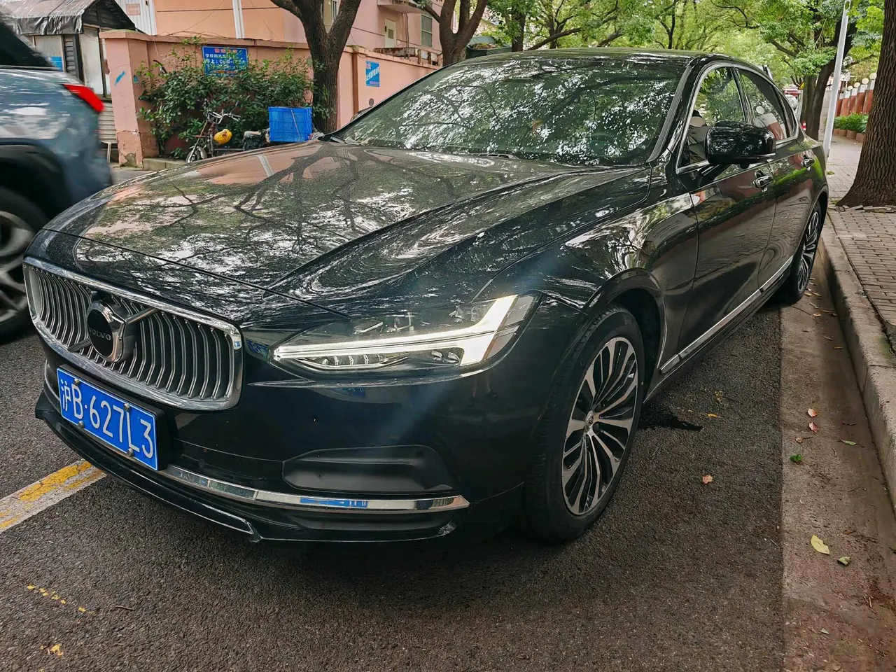Open image lightbox: Volvo 2023 S90 48V 2.0T B5 Zhiyi Deluxe Edition Automatic Gear