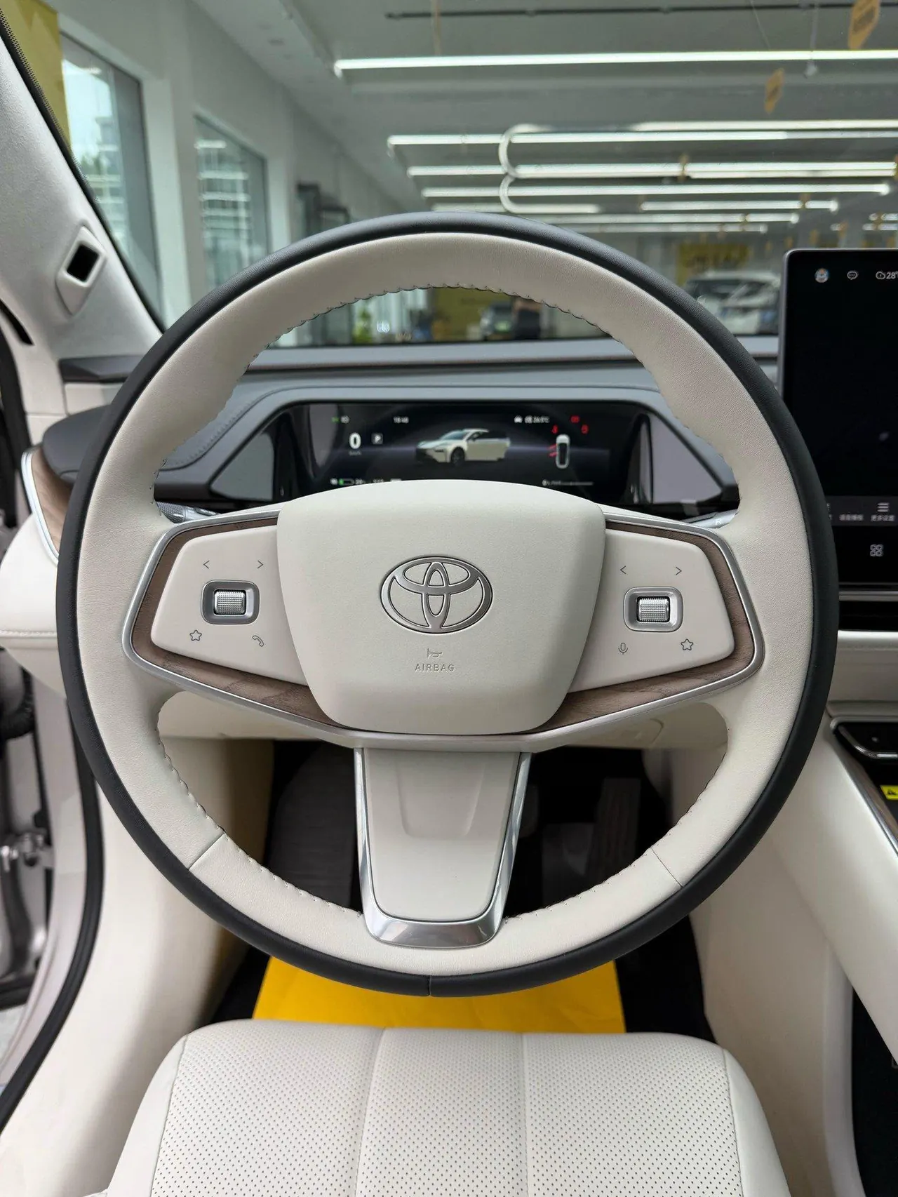 Toyota 2026 Platinum Intelligence 7 700 Max Laser Radar Edition Automatic Gear 6
