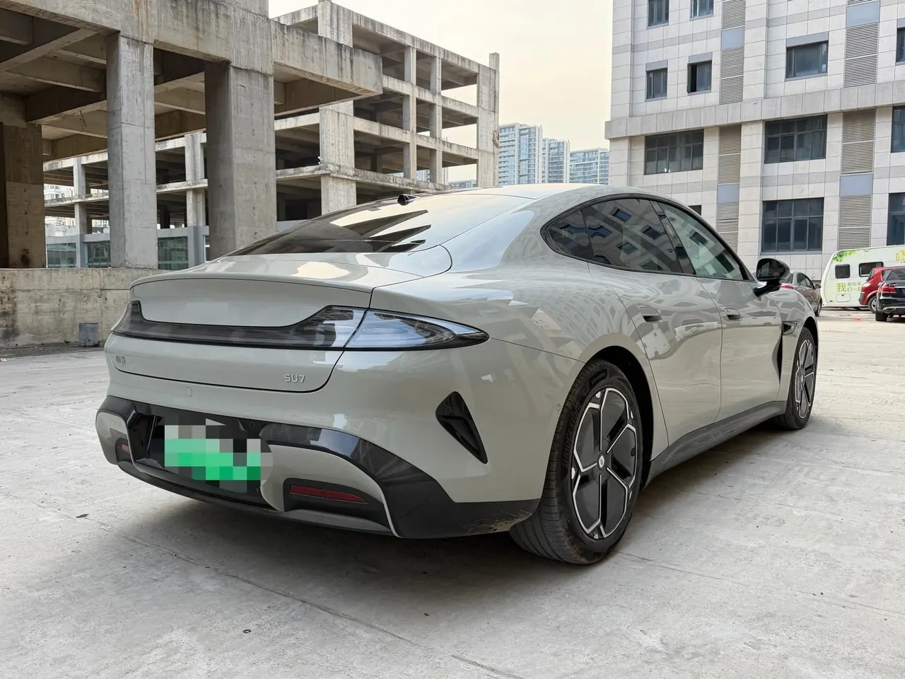 MI 2026 SU7 Standard Edition Automatic Gear 4
