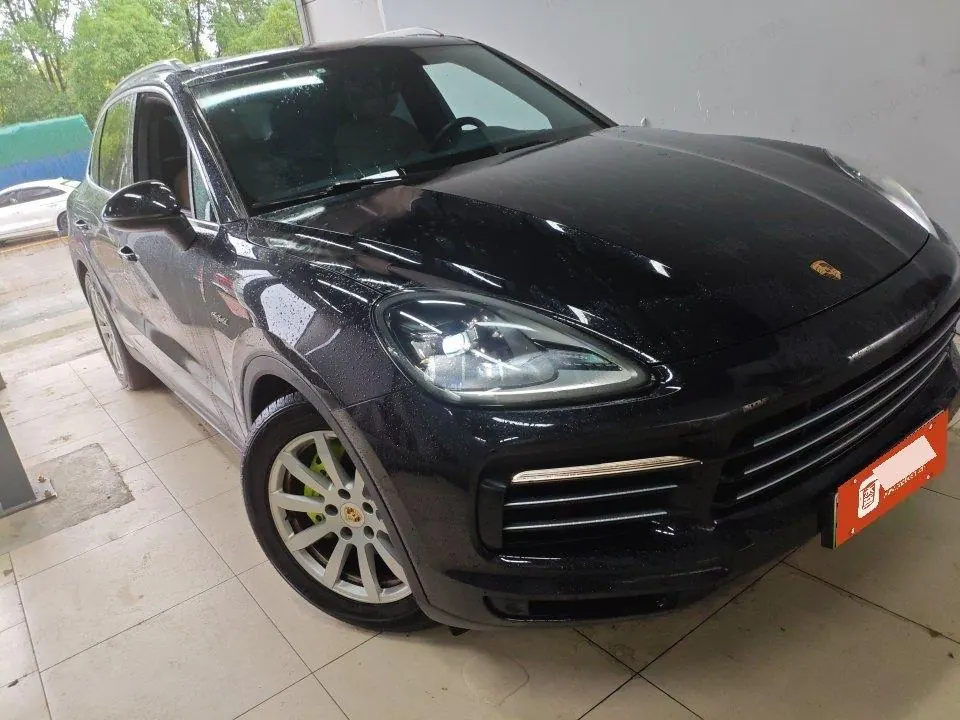Porsche Cayenne New Energy (Imported) 2021 Cayenne Oil and Electric Hybrid 2.0T Automatic Gear 3