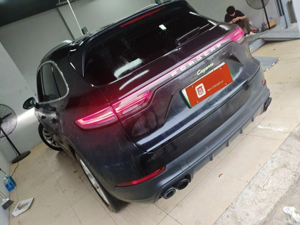 Porsche Cayenne New Energy (Imported) 2021 Cayenne Oil and Electric Hybrid 2.0T Automatic Gear 6