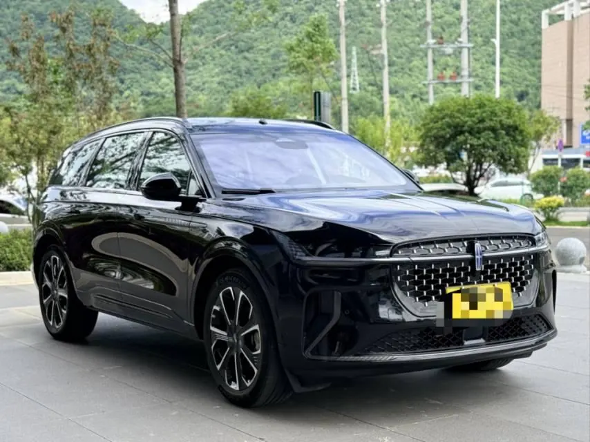 Lincoln 2023 Navigator 2.0T Stepless Four-wheel Drive Zunrui Edition Automatic Gear 3
