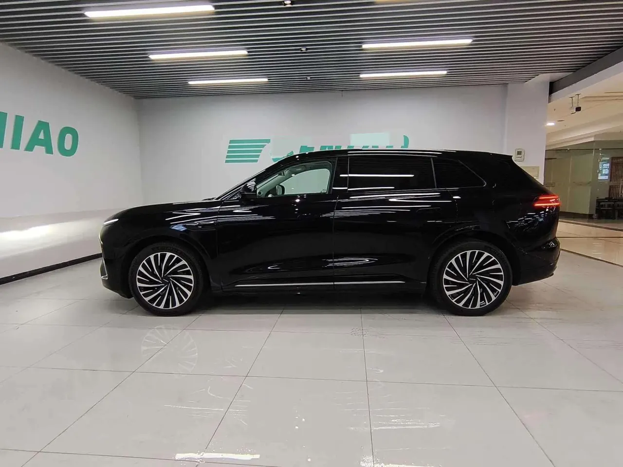 Xingtu 2025 Stelato ET 625 Pro City Smart Driving Edition Automatic Gear 3