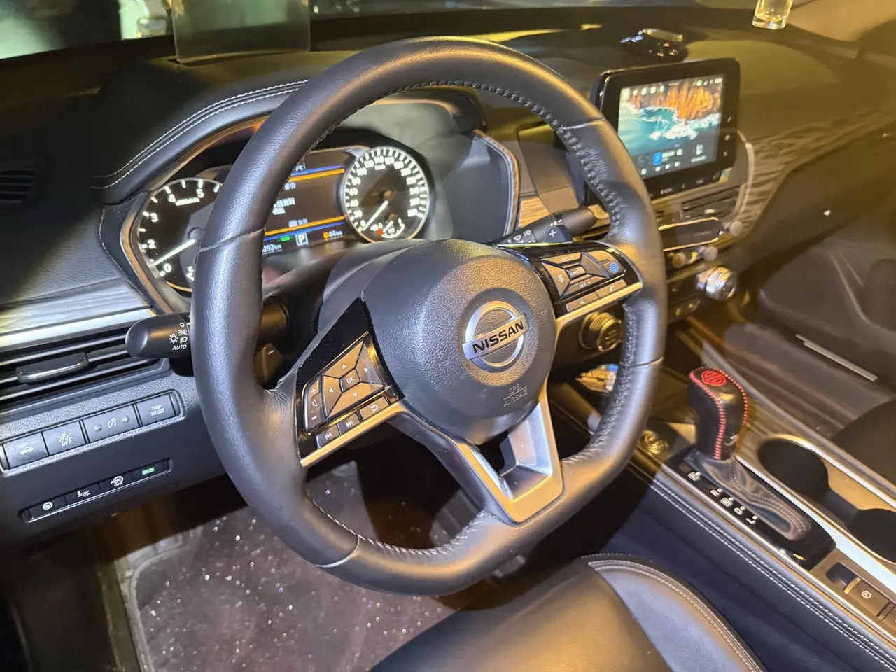 Nissan 2021 Teana 2.0T Stepless XV AD1 Zhizun Pilot Edition Automatic Gear 3